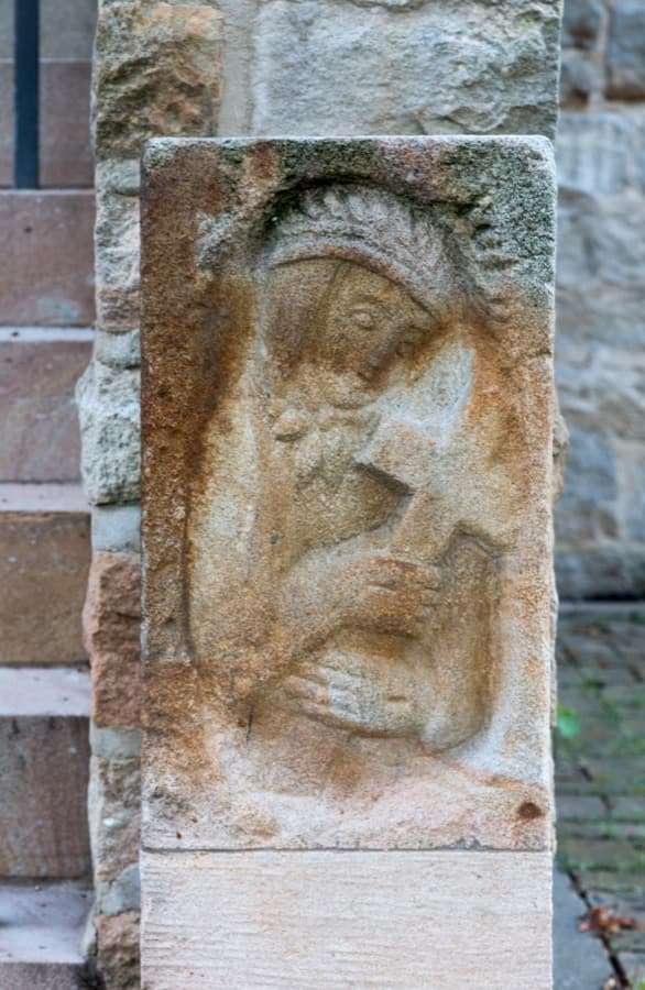 Rilievo che rappresenta Anna Caterina Emmerick nella chiesa di Santa Croce a Dülmen