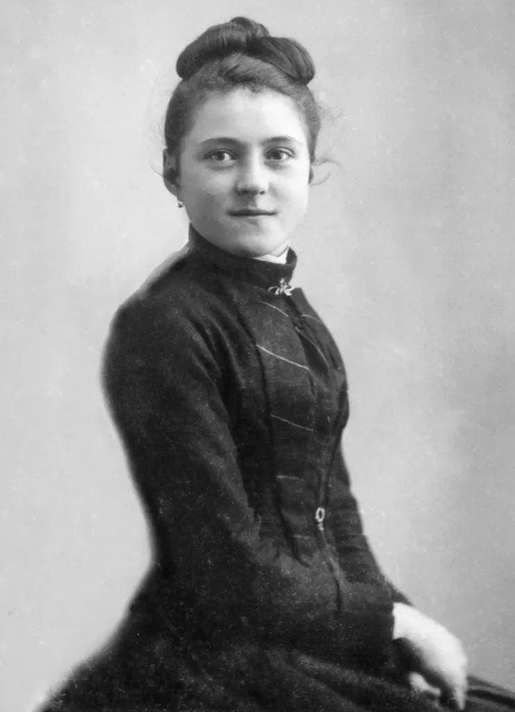 Photographic portrait of Saint Thérèse of Lisieux as a teenager