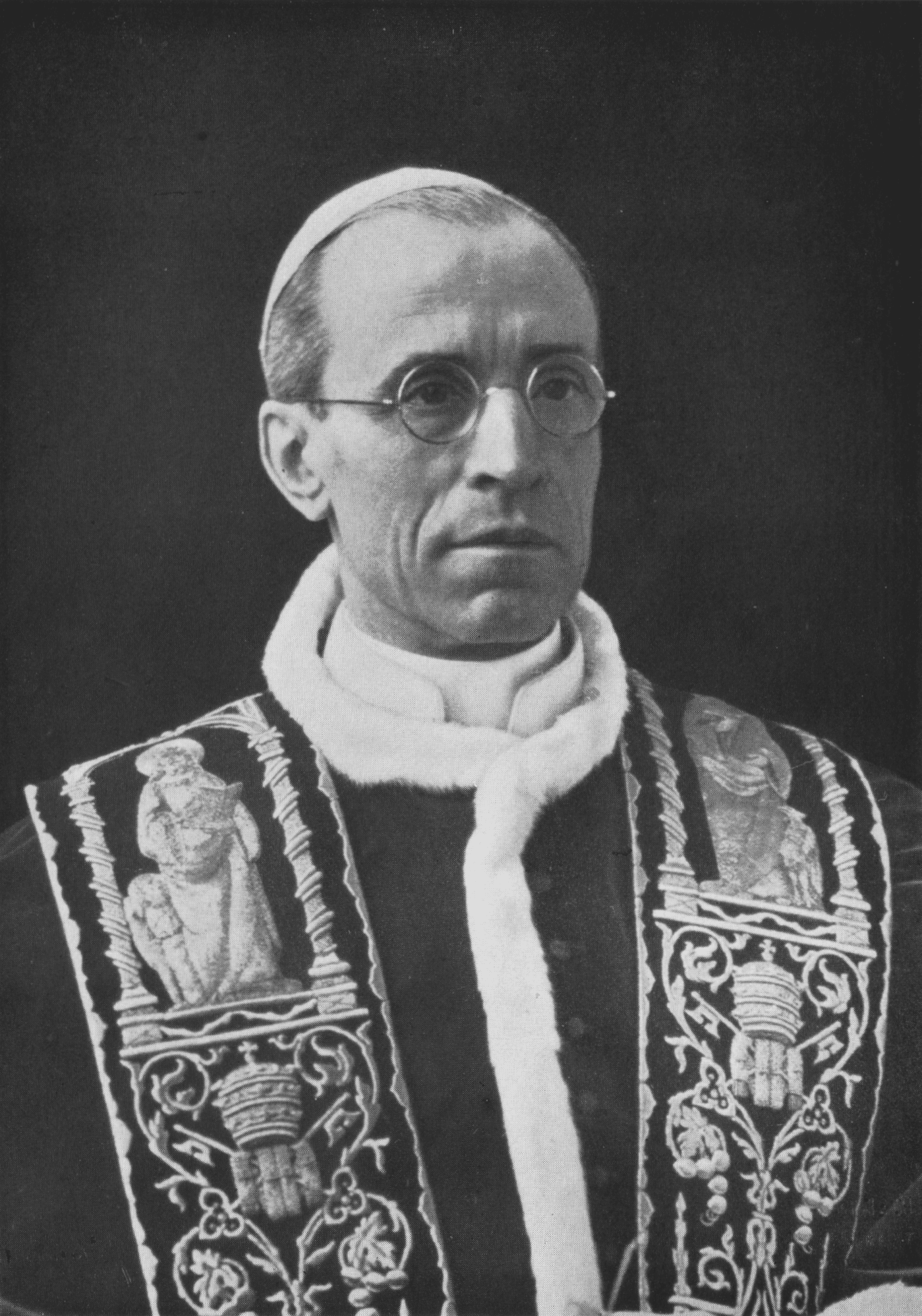 Portrait of Pope Pius XII wearing a stole