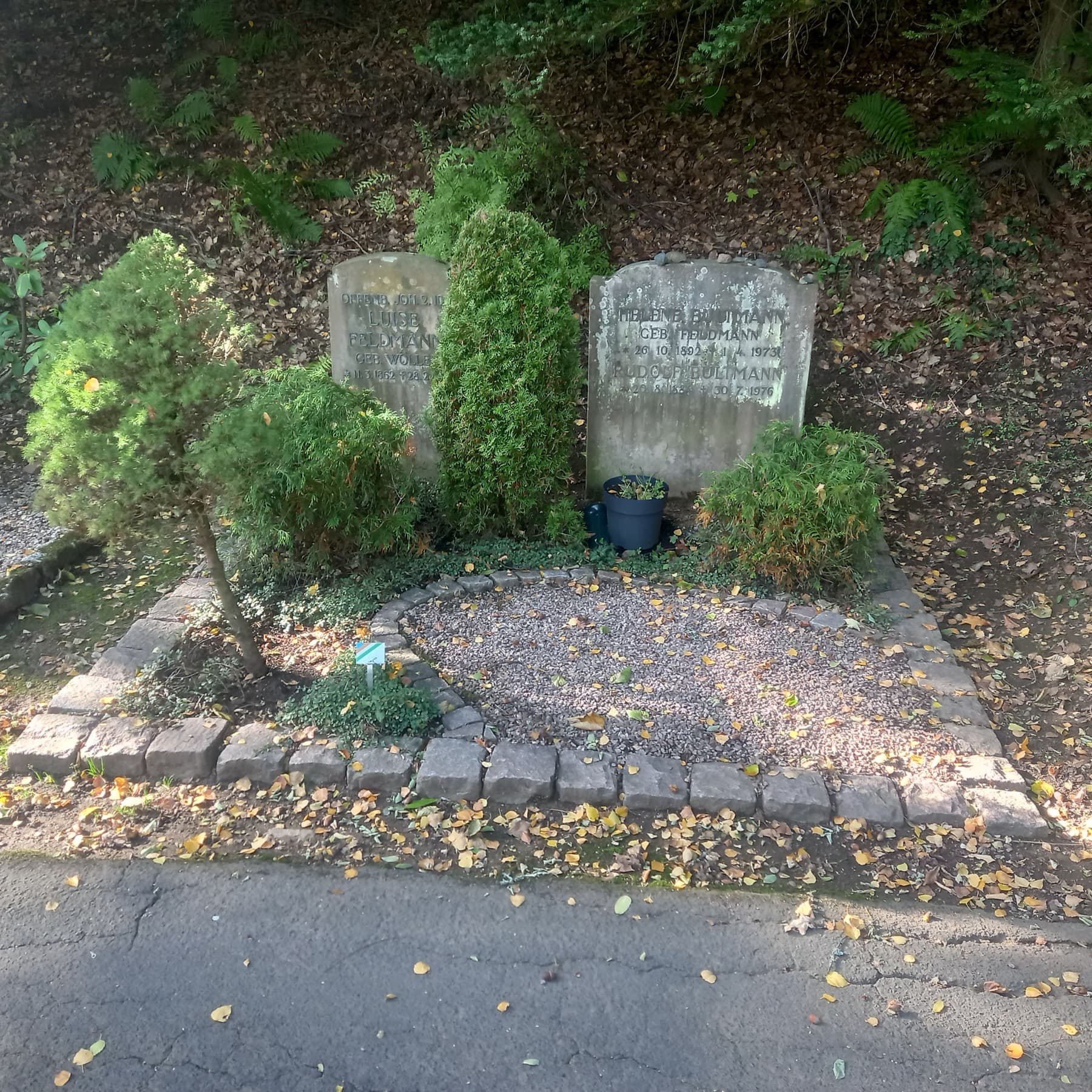 Tomba di Rudolf Bultmann nel cimitero comunale di Marburgo