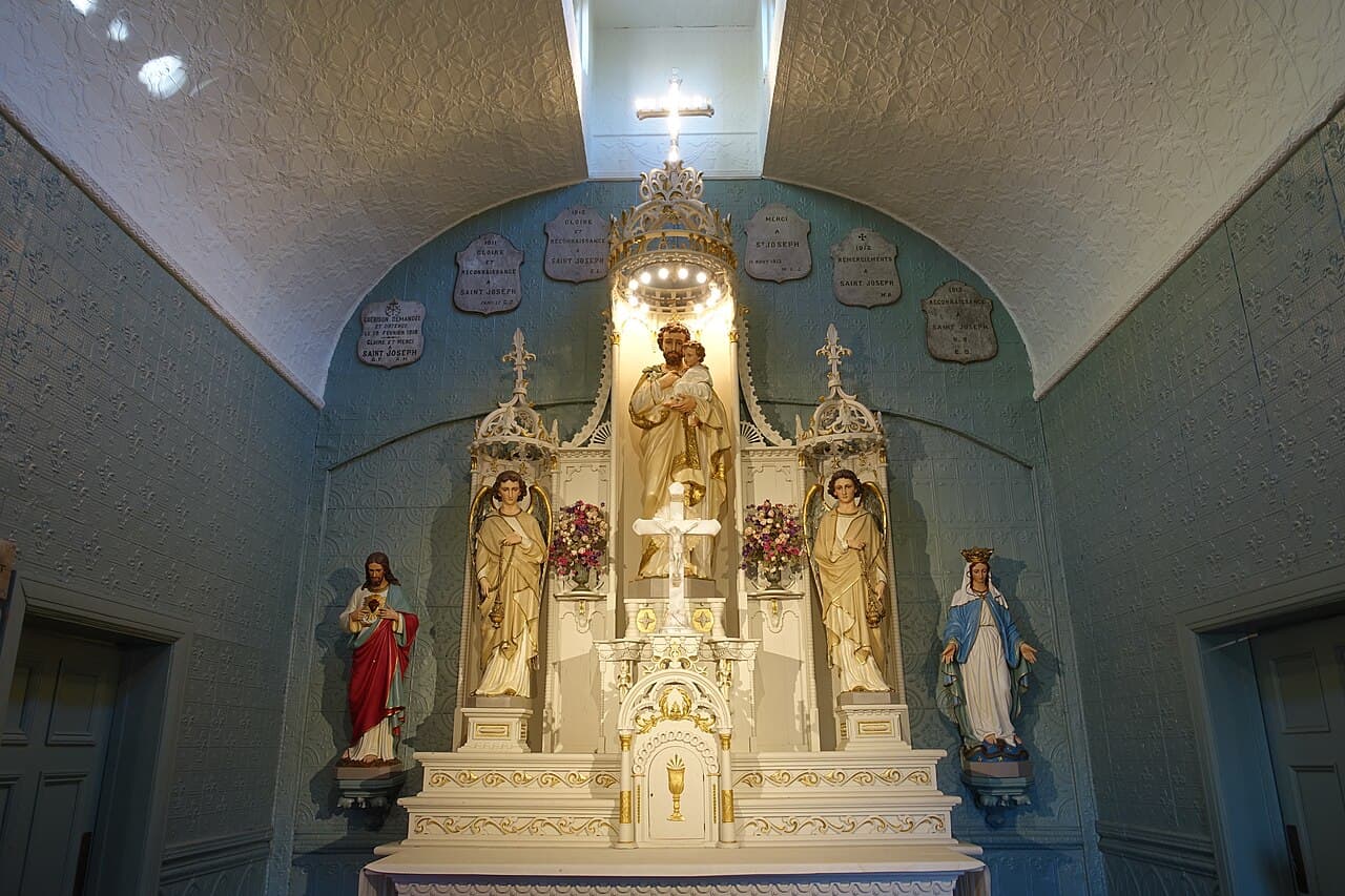 Intérieur de la chapelle du frère André, photographié en 2016.