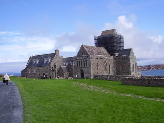 Vue actuelle de l'abbaye d'Iona, héritière du monastère fondé par saint Columba