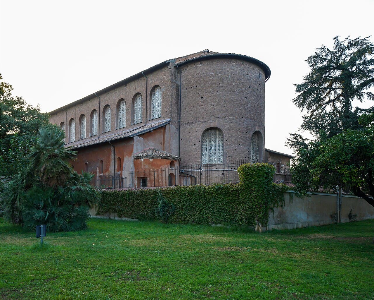 Basilika Santa Sabina auf dem Aventin in Rom, Dominikanerkloster, in dem Hyazinth 1220 das Habit empfing