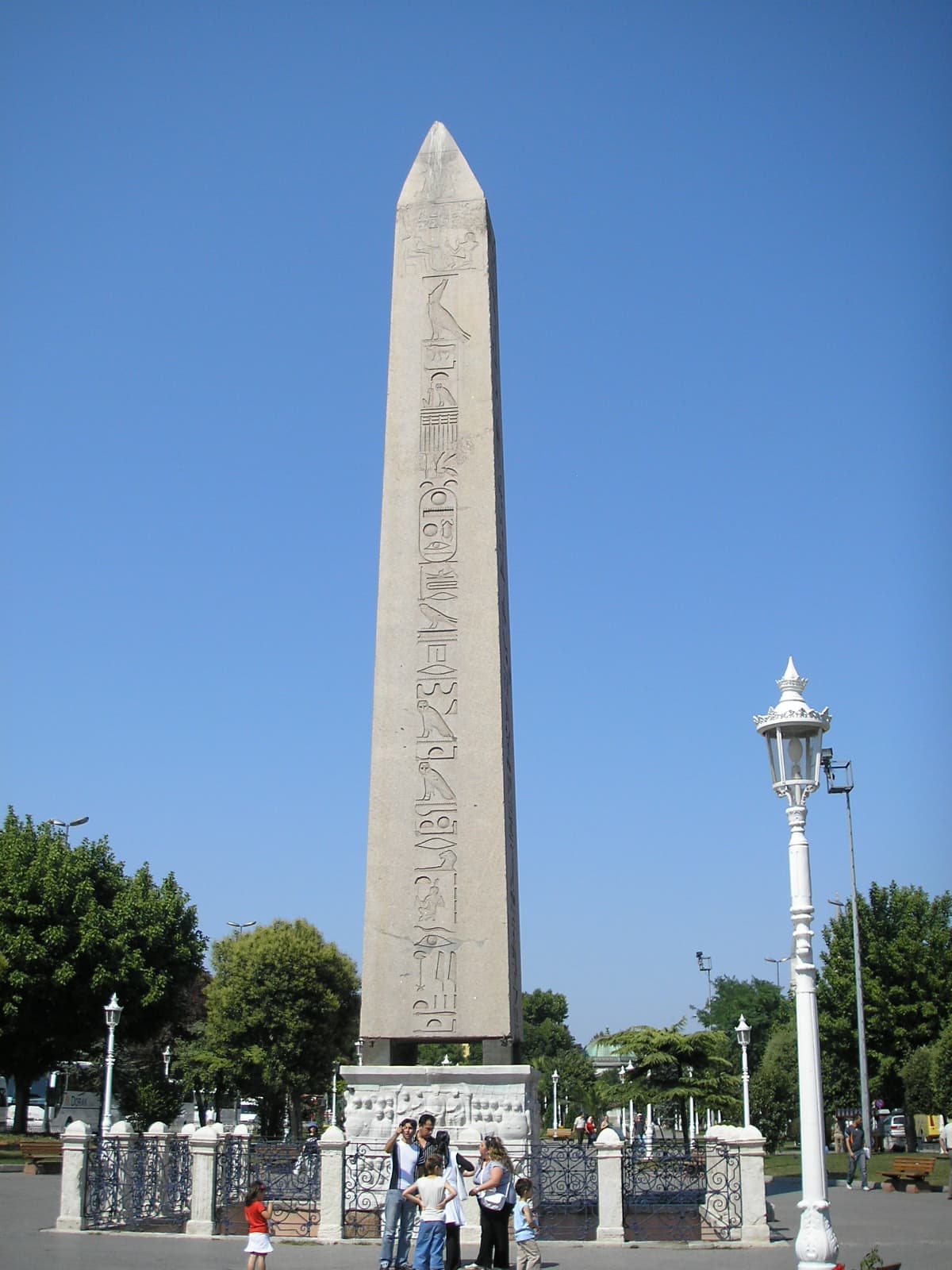 Der Theodosius-Obelisk im Hippodrom von Konstantinopel