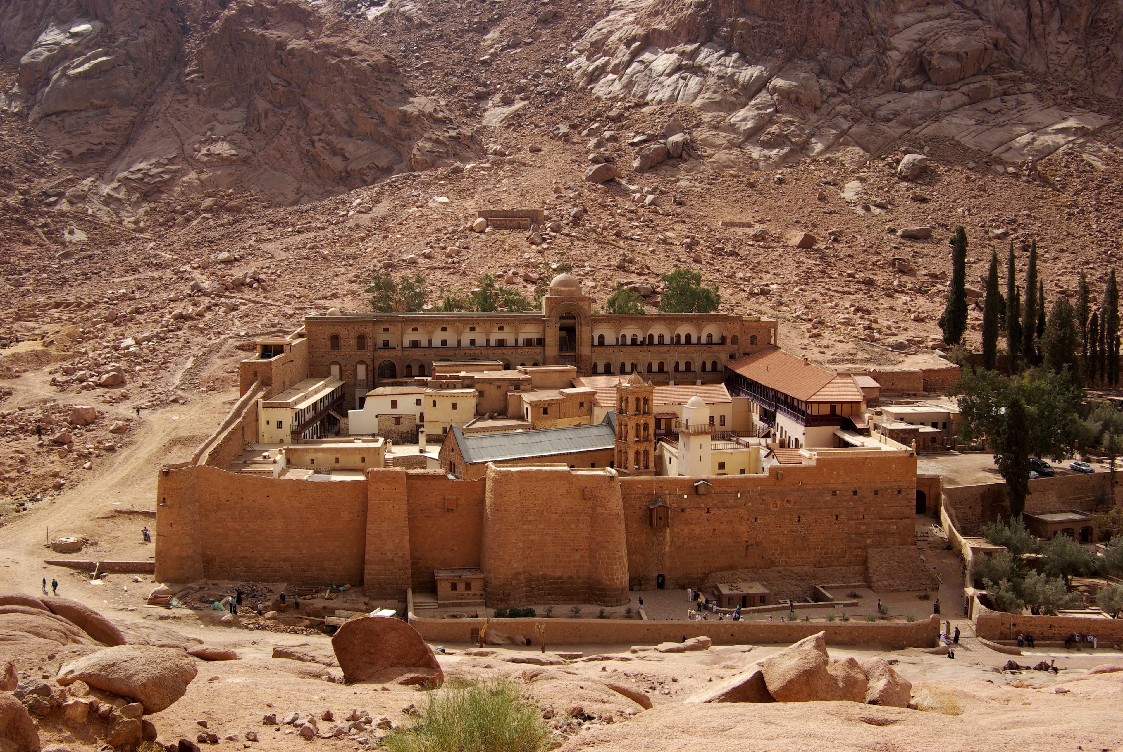 Monastère Sainte-Catherine du Sinaï au pied des montagnes