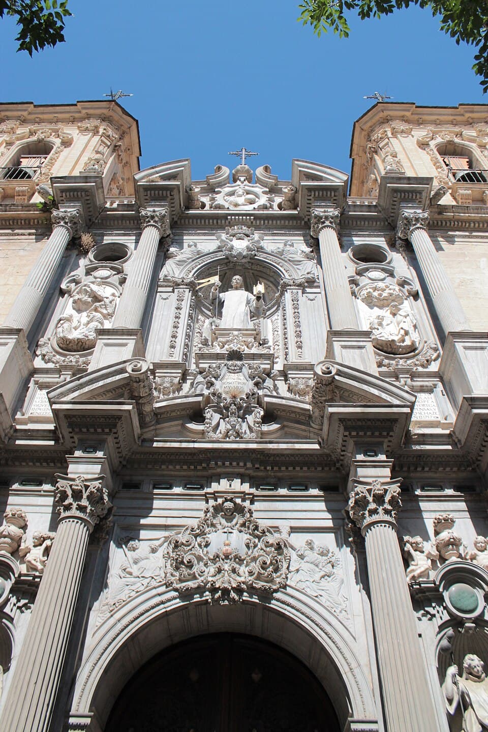 Façade de la basilique San Juan de Dios à Grenade
