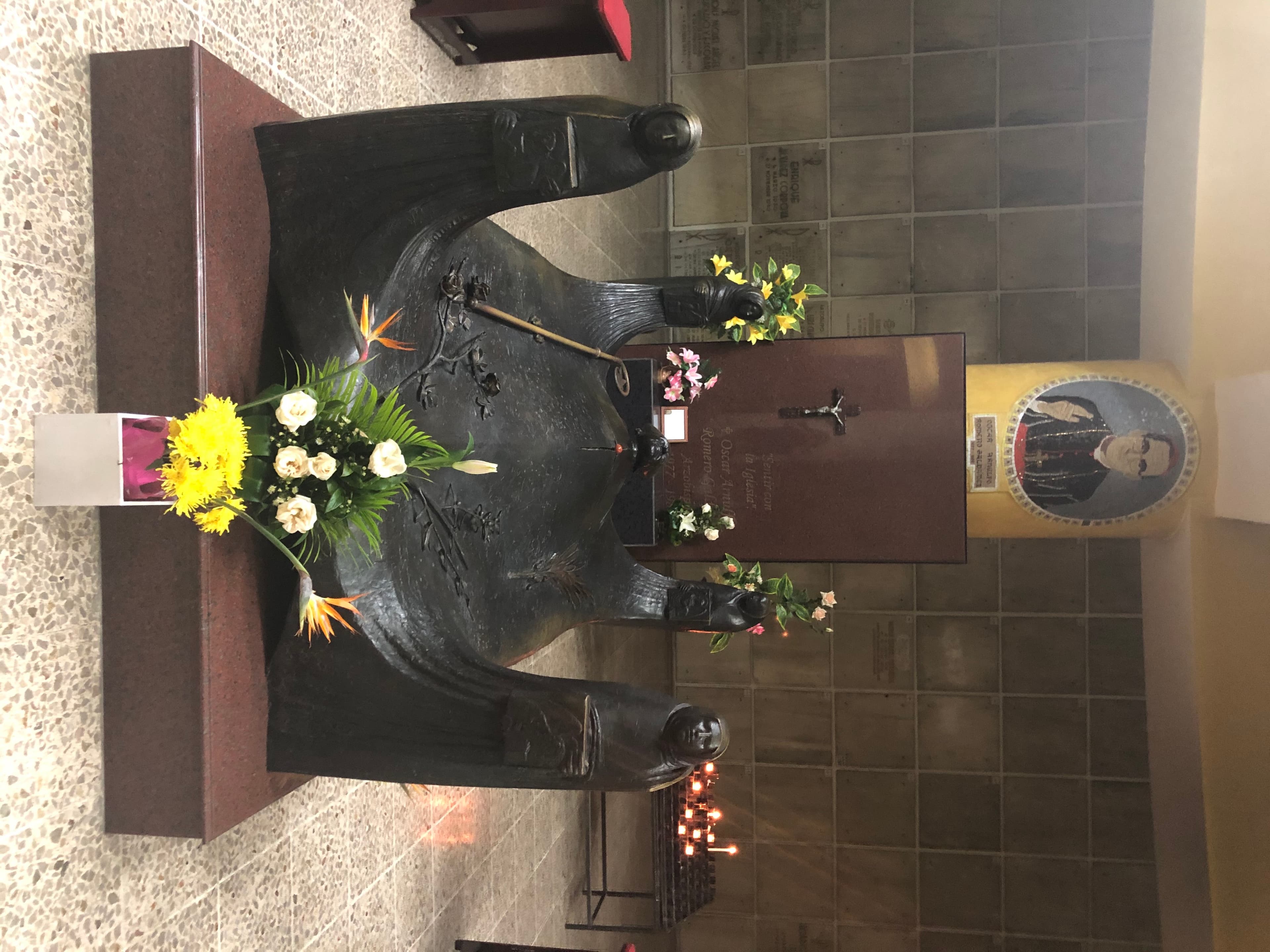 Tomba di sant’Oscar Romero nella cripta della cattedrale di San Salvador.