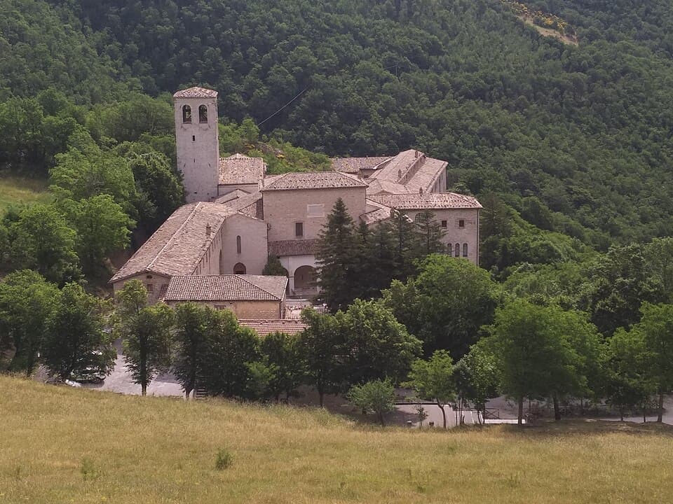Kloster Fonte Avellana in den Apenninen