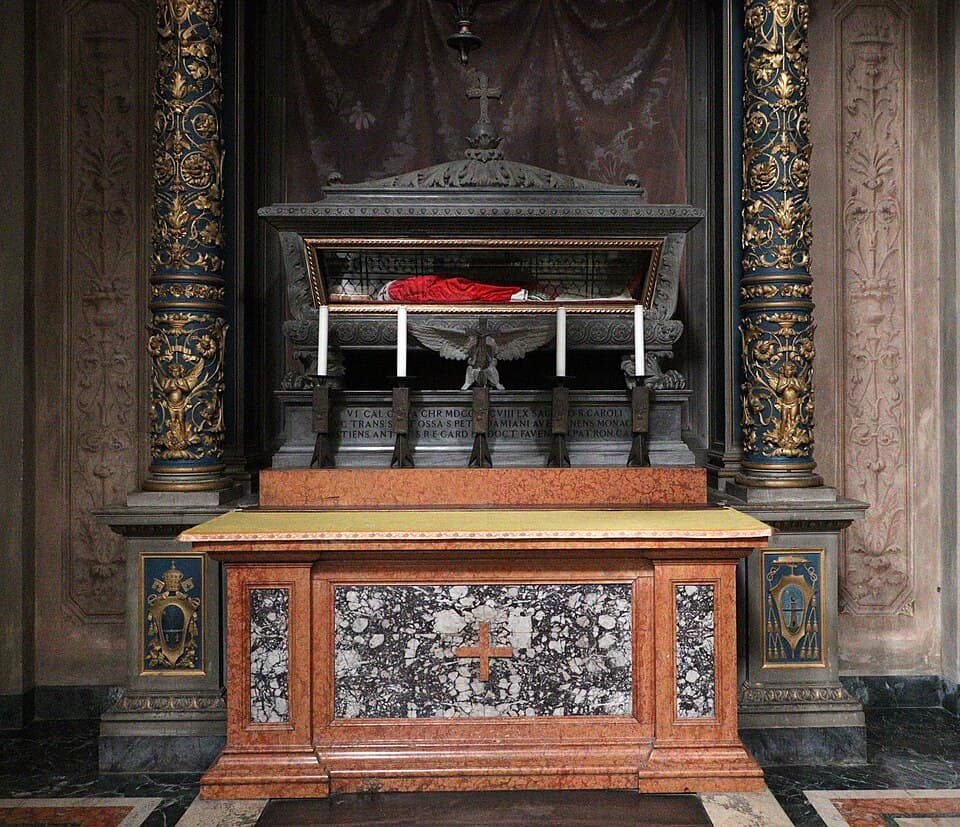 Reliquien des heiligen Petrus Damiani in der Kathedrale von Faenza
