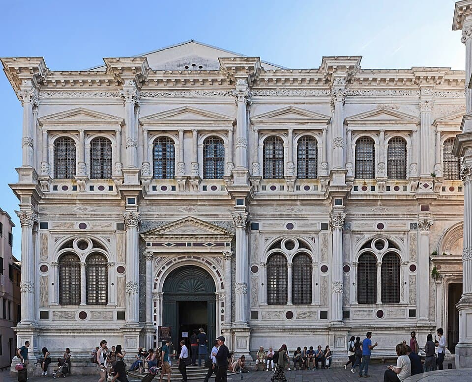 Façade de la Scuola Grande di San Rocco à Venise, liée aux reliques de saint Roch