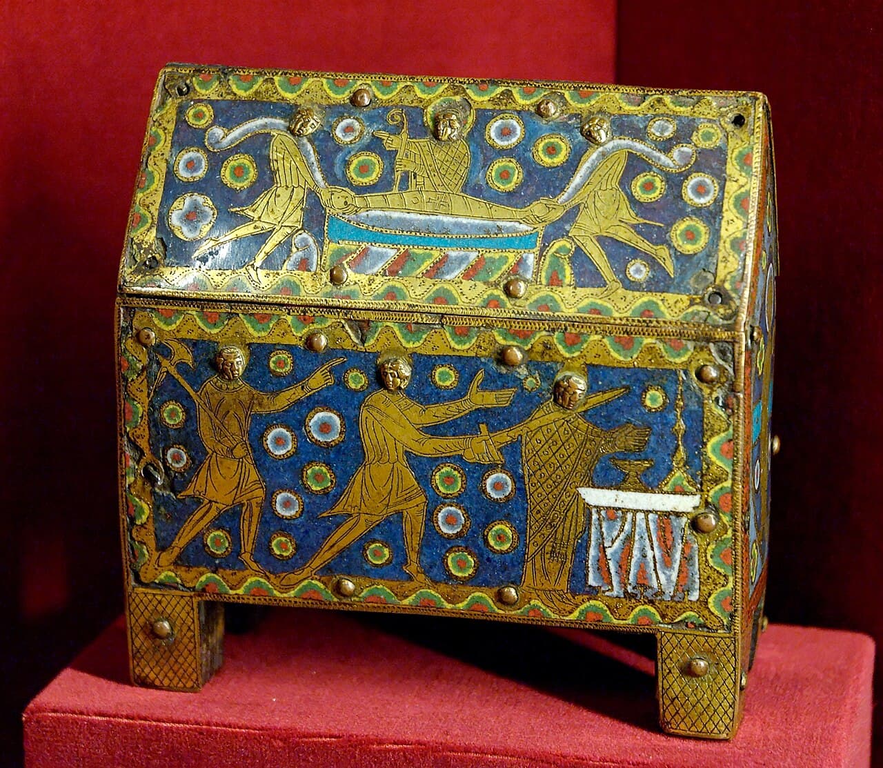 Reliquary chasse of Saint Thomas Becket, Limoges enamel, early 13th century, Musée de Cluny