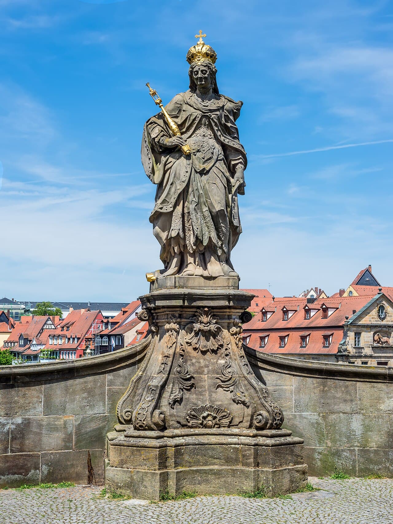 Estátua de Santa Cunegundes como imperatriz na Untere Brücke em Bamberg