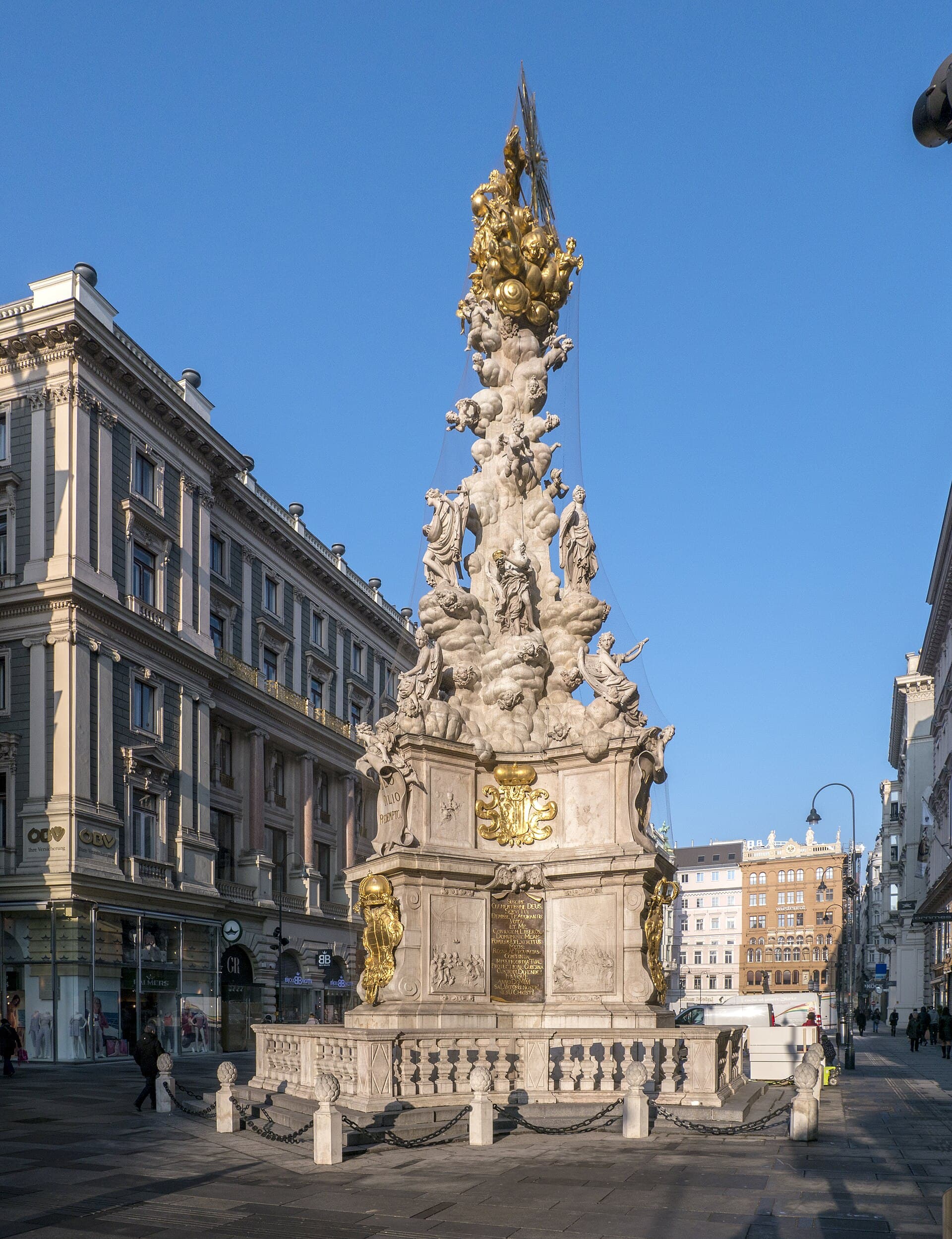 Kolumna Trójcy Przenajświętszej na Grabenie w Wiedniu, zwieńczona złoconą Trójcą