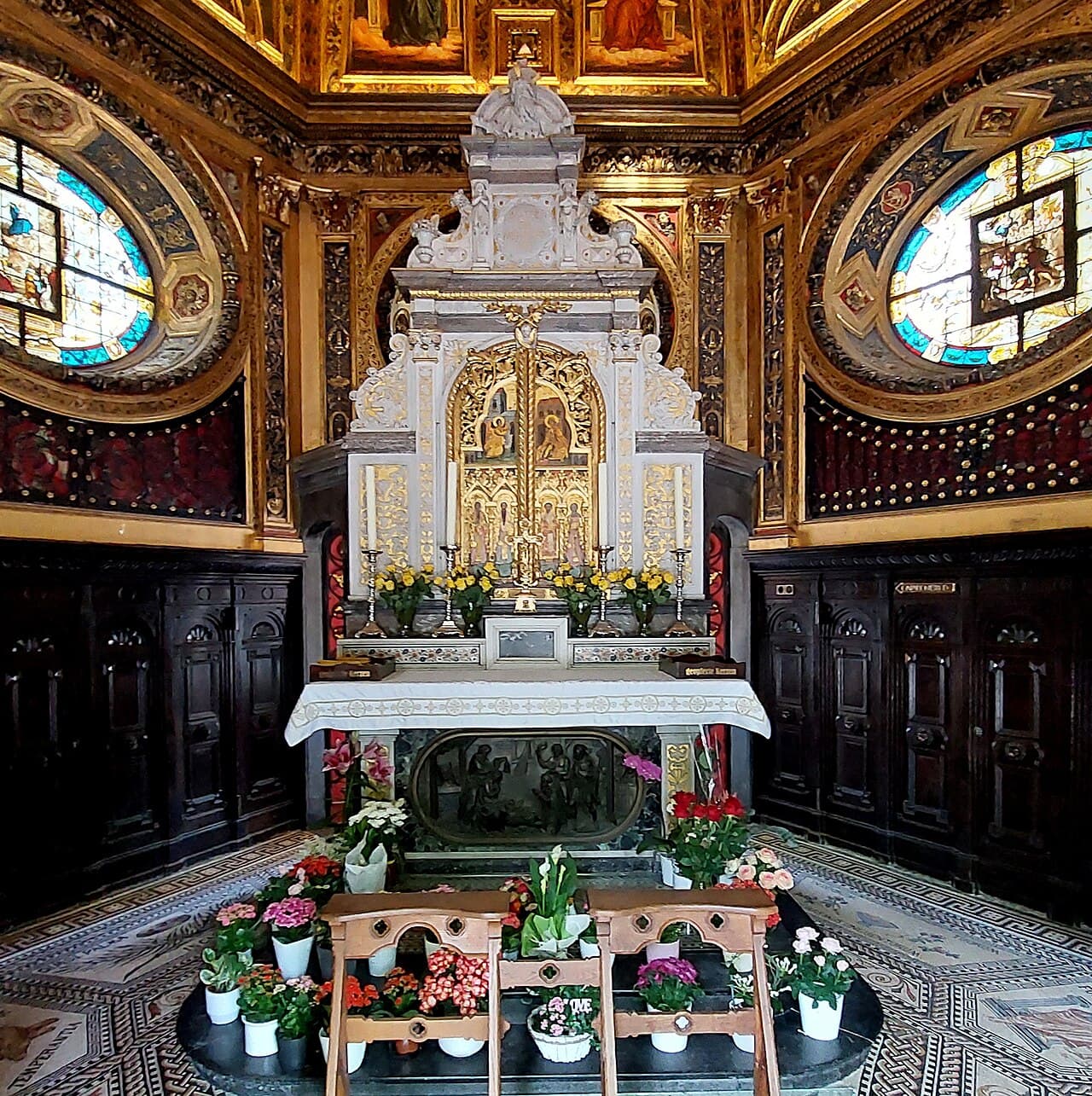 Altar of the Gnadenkapelle in Kevelaer