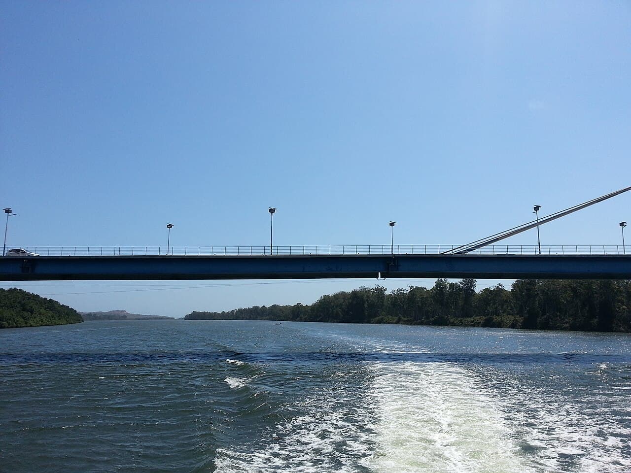 Ponte sobre o rio Kwanza em Angola