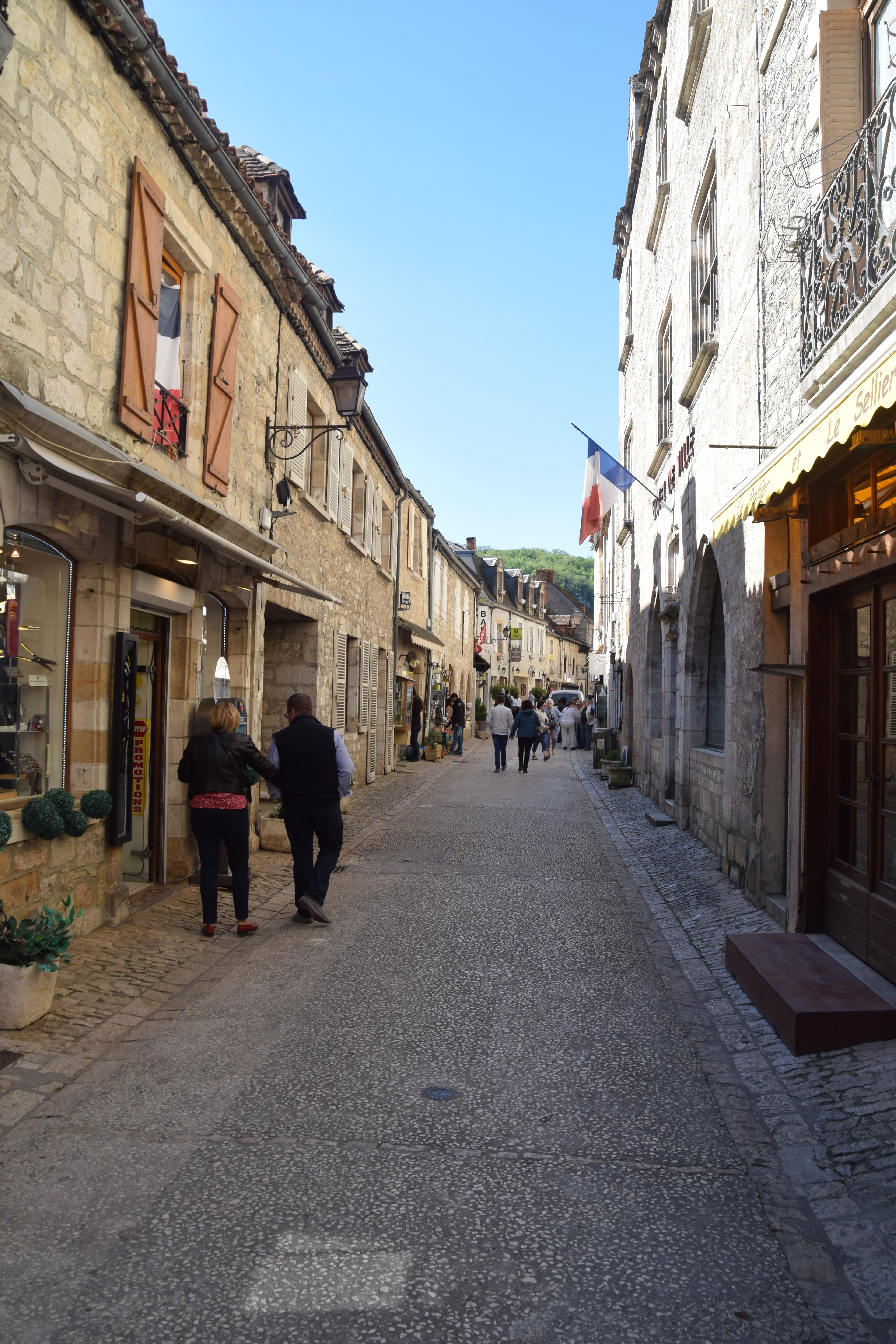 Die Rue de la Couronnerie, Hauptstraße des mittelalterlichen unteren Dorfs von Rocamadour