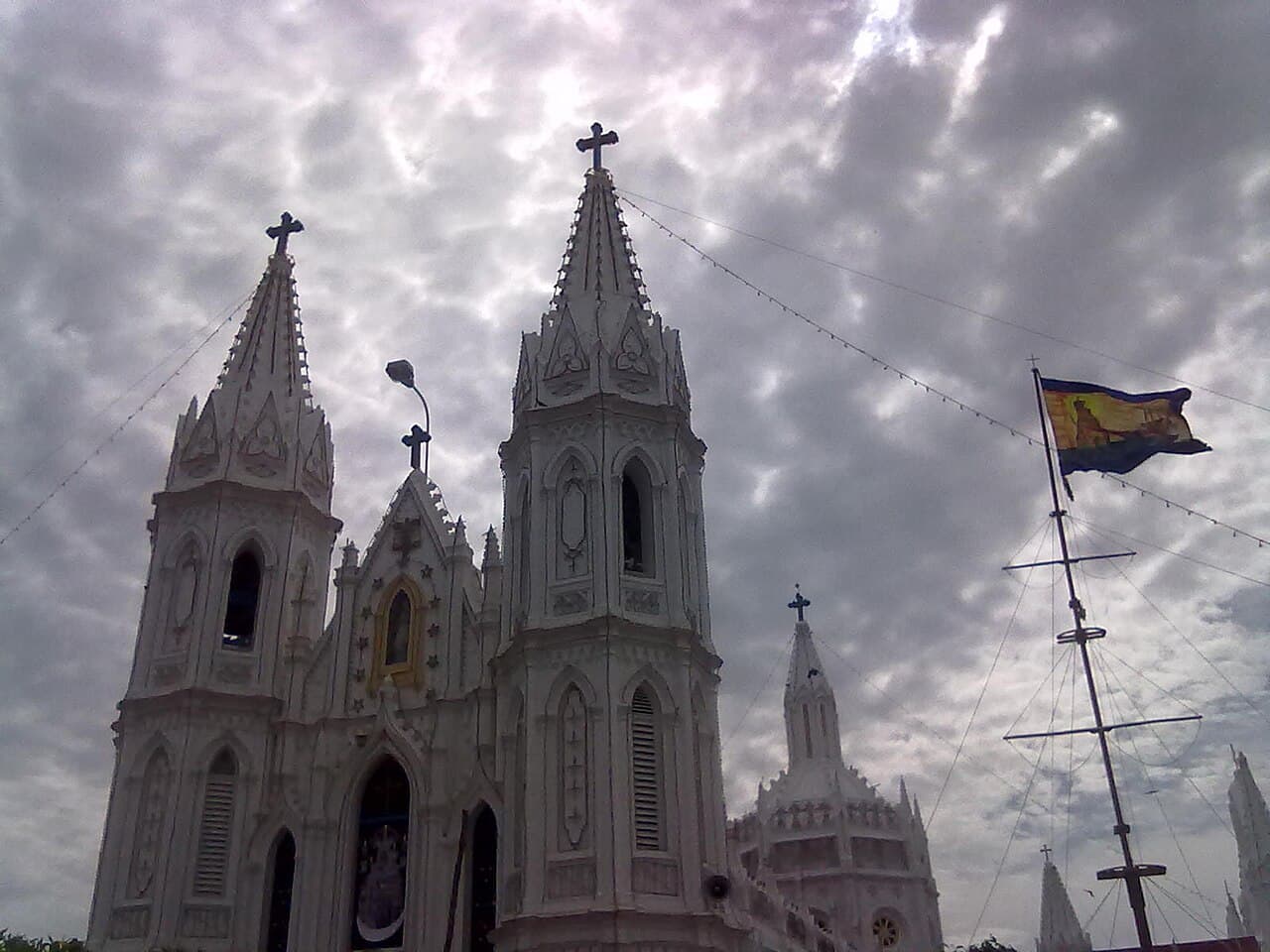 La basílica de Velankanni durante la fiesta anual de septiembre