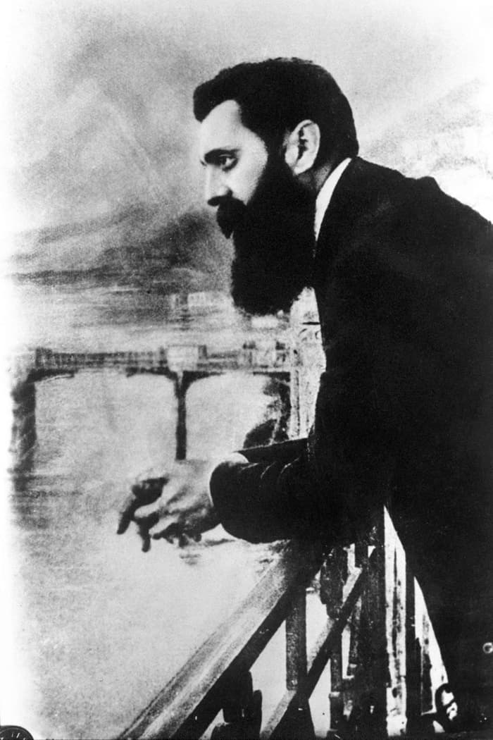 Theodor Herzl na balkonie hotelu Les Trois Rois w Bazylei w 1901 roku