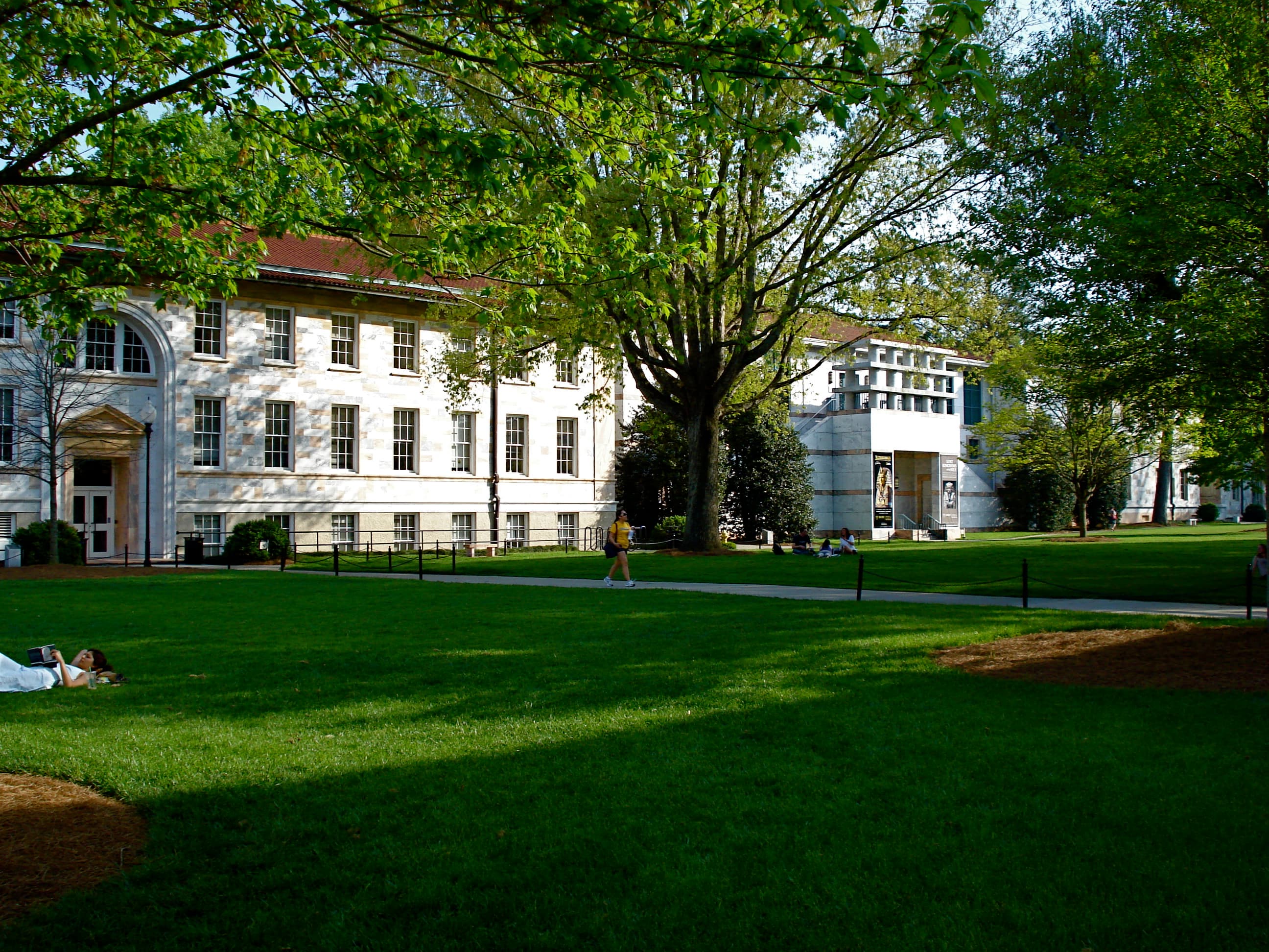 Der zentrale Hof des Campus der Emory-Universität